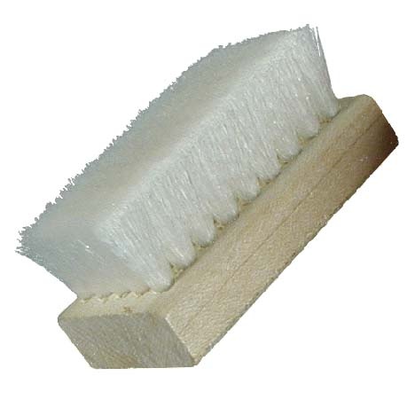 https://www.gordonbrush.com/productphotos/0006-crimped-pyler-bristle-2-1-2-x-1-3-8-wood-block-scrub-brush-869904-519.jpg